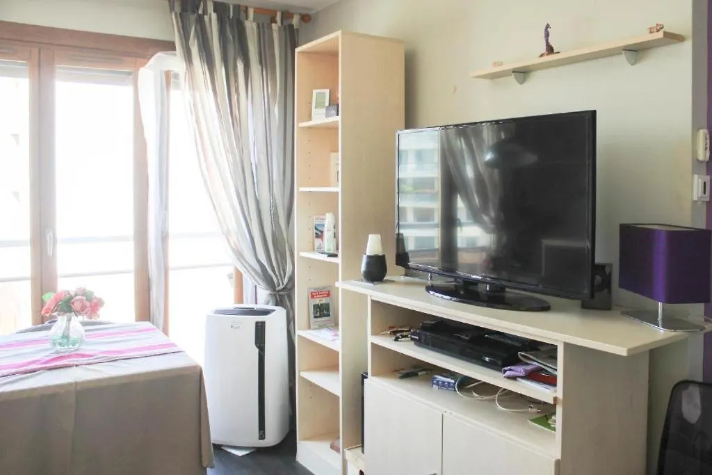 Studio Charonne Paris France